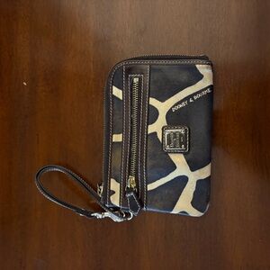 Dooney & Bourke Black and Cream Wristlet